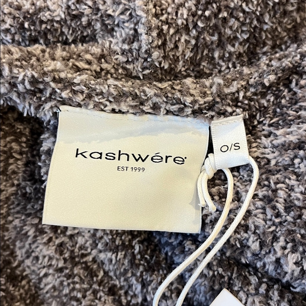 Kashwere Hooded Blanket Poncho - Picture 4 of 5